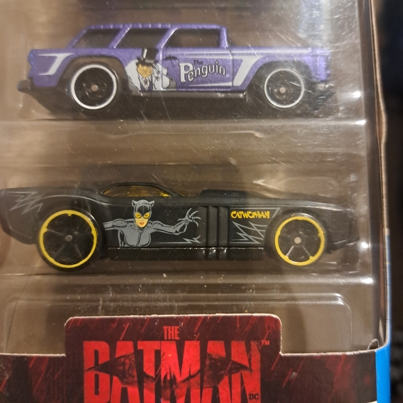 5 Batman Hot Wheels Cars - Picture 4 of 10